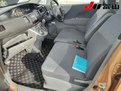 Daihatsu MOVE  с аукциона в Японии