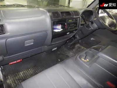 Mazda BONGO VAN  с аукциона в Японии