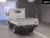 Mitsubishi CANTER лот № 7087 оценка R  с аукциона в Японии 1