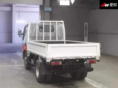 Hino DUTRO  с аукциона в Японии