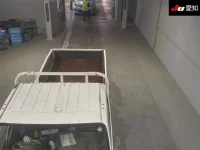 Hino DUTRO лот № 7133 оценка 3  с аукциона в Японии 8