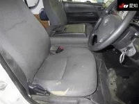 Toyota HIACE VAN лот № 7128 оценка R  с аукциона в Японии 5