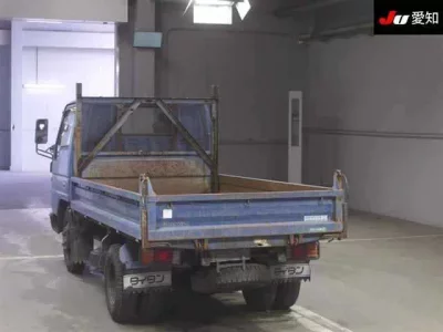 Mazda TITAN  с аукциона в Японии