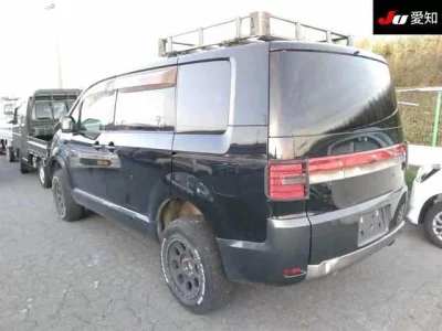 Mitsubishi DELICA D5