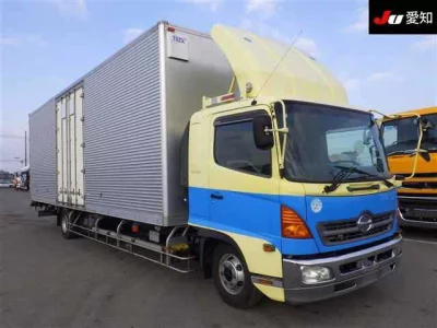 Hino TRUCK