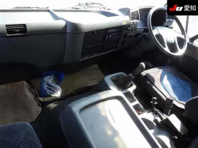 Mitsubishi FUSO TRUCK  с аукциона в Японии