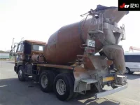 Nissan TRUCK лот № 8640 оценка 3.5  с аукциона в Японии 4