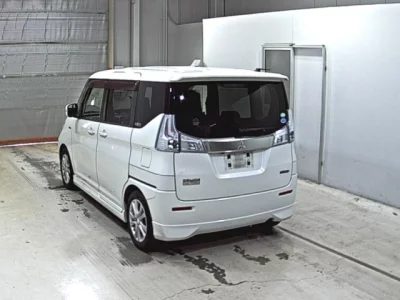 Mitsubishi DELICA D2