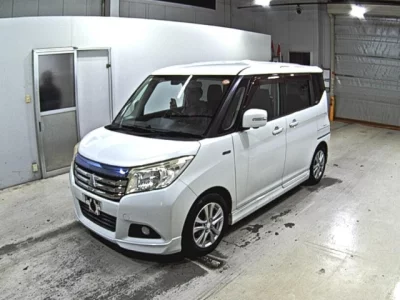 Mitsubishi DELICA D2