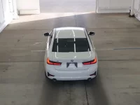 BMW 3-Series лот № 3328 оценка 4.5  с аукциона в Японии 2