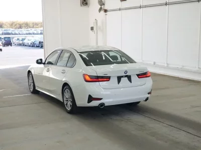 BMW 3-Series  с аукциона в Японии