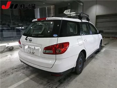 Nissan WINGROAD  с аукциона в Японии