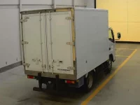 Mitsubishi CANTER лот № 1057 оценка RB  с аукциона в Японии 1