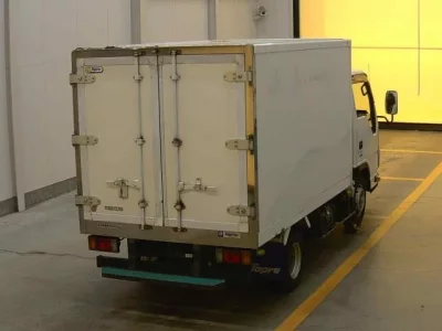 Mazda TITAN  с аукциона в Японии