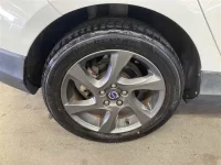 Volvo V40 лот № 25009 оценка 4  с аукциона в Японии 8