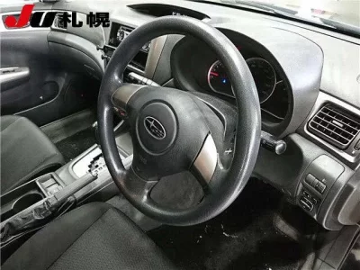 Subaru IMPREZA  с аукциона в Японии