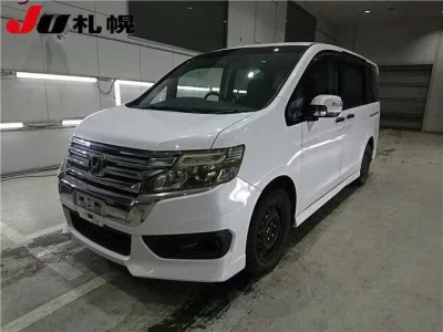 Honda STEP WAGON  с аукциона в Японии