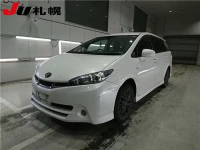 Toyota WISH  с аукциона в Японии