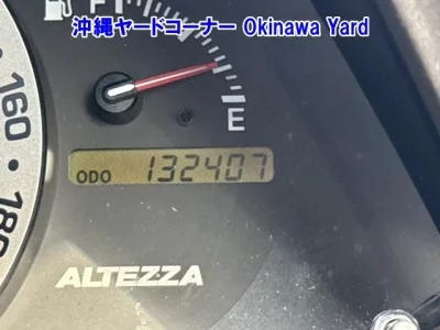 Toyota ALTEZZA  с аукциона в Японии