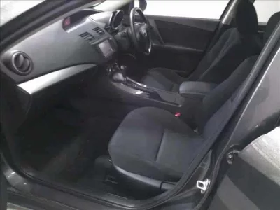 Mazda AXELA  с аукциона в Японии