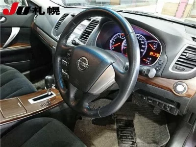 Nissan TEANA  с аукциона в Японии