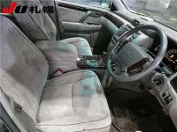 Toyota CROWN лот № 194 оценка R  с аукциона в Японии 4