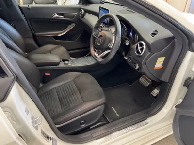 Mercedes-Benz CLA CLASS