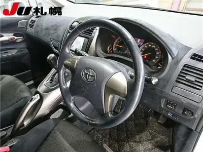Toyota BLADE  с аукциона в Японии