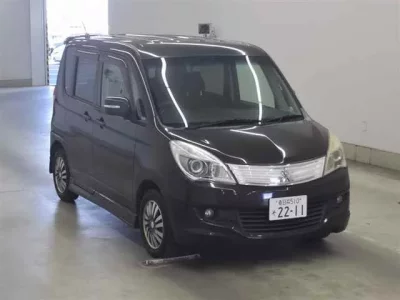 Mitsubishi DELICA D2