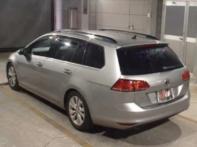 Volkswagen GOLF VARIANT