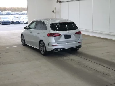 Mercedes-Benz B CLASS