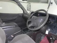 Toyota HIACE лот № 101 оценка R  с аукциона в Японии 2