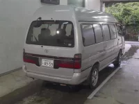 Toyota HIACE лот № 101 оценка R  с аукциона в Японии 4