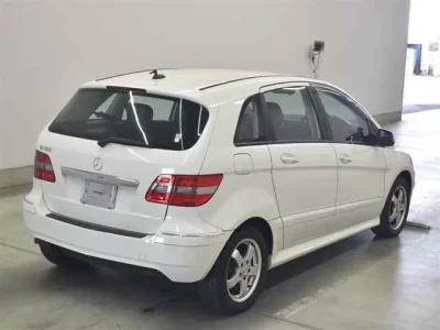 Mercedes-Benz B CLASS