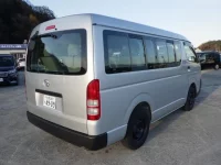 Toyota HIACE лот № 3854 оценка 4  с аукциона в Японии 4