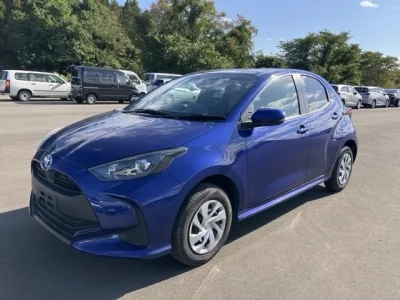 Toyota YARIS  с аукциона в Японии