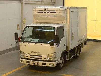 Isuzu ELF  с аукциона в Японии