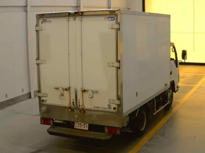 Isuzu ELF  с аукциона в Японии