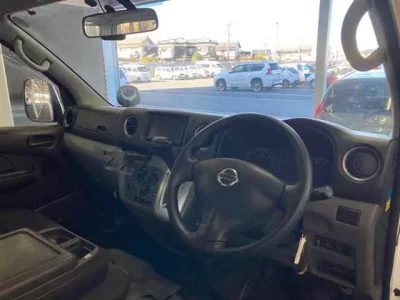 Nissan CARAVAN VAN  с аукциона в Японии