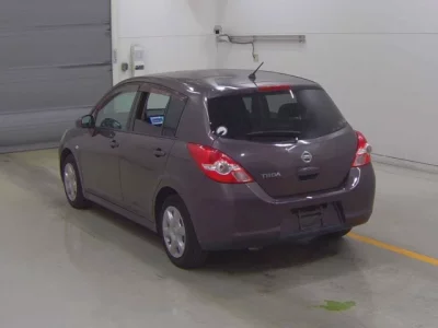 Nissan TIIDA  с аукциона в Японии