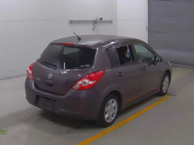 Nissan TIIDA  с аукциона в Японии