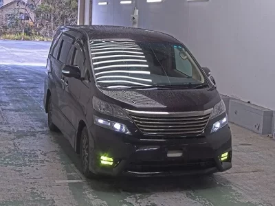 Toyota VELLFIRE  с аукциона в Японии