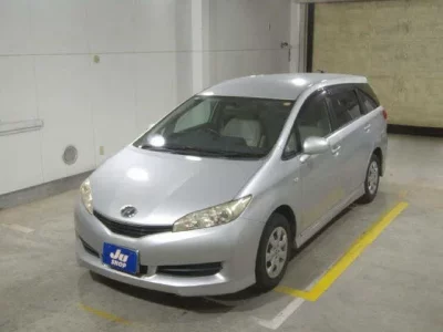 Toyota WISH  с аукциона в Японии