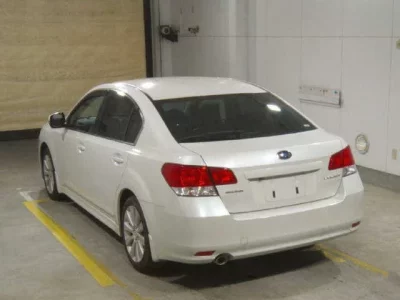 Subaru LEGACY B4  с аукциона в Японии