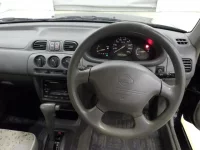 Nissan MARCH лот № 8517 оценка 3  с аукциона в Японии 4