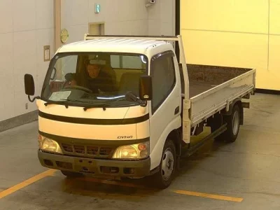 Toyota DYNA  с аукциона в Японии