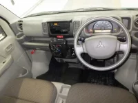 Mitsubishi MINICAB VAN лот № 592 оценка 4  с аукциона в Японии 2