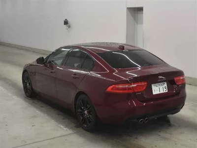 Jaguar XE