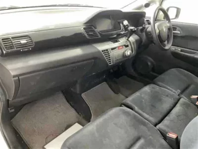 Honda EDIX  с аукциона в Японии