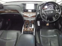 Nissan FUGA лот № 125 оценка 3.5  с аукциона в Японии 2